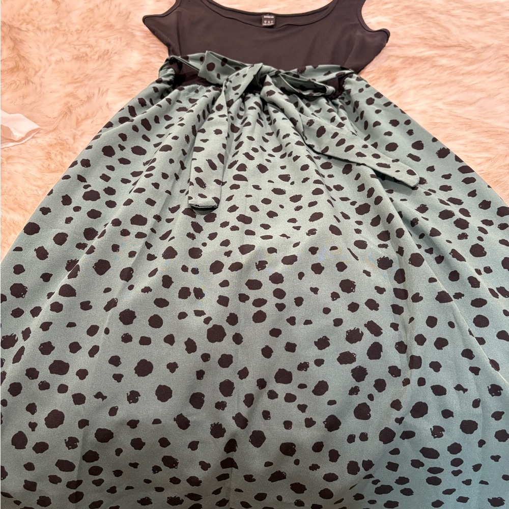 SHEIN Black and White Sleeveless Sundress for Wedding Guest